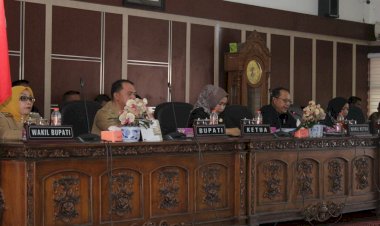 Bupati Labuhanbatu Ikuti Rapat Paripurna Laporan Panitia Khusus DPRD Pengesahan Ranperda Penyelengaraan Penanggulangan Bencana