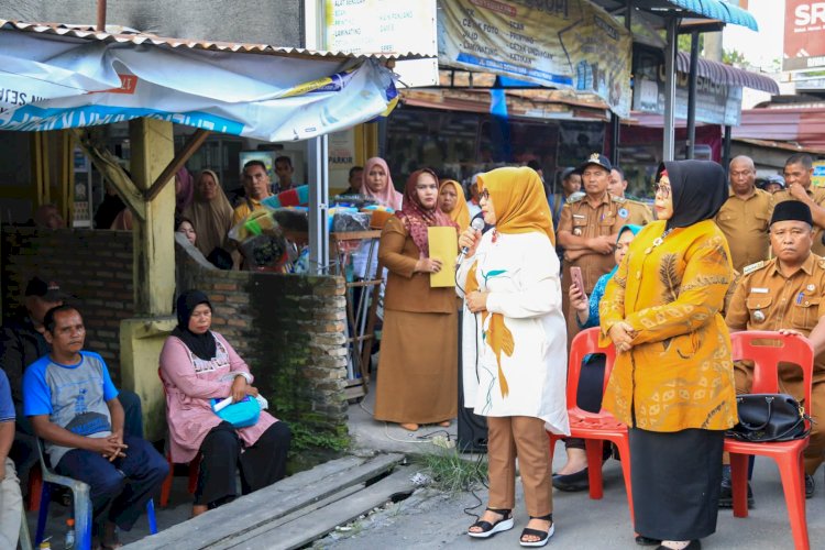 Pemkab Labuhanbatu Berikan Bantuan kepada Korban Kebakaran