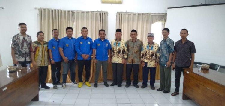 Pengurus DPD KNPI Kabupaten Labuhanbatu berkunjung ke Kantor Forum Kewaspadaan Dini Masyarakat ( FKDM ) Kabupaten Labuhanbatu