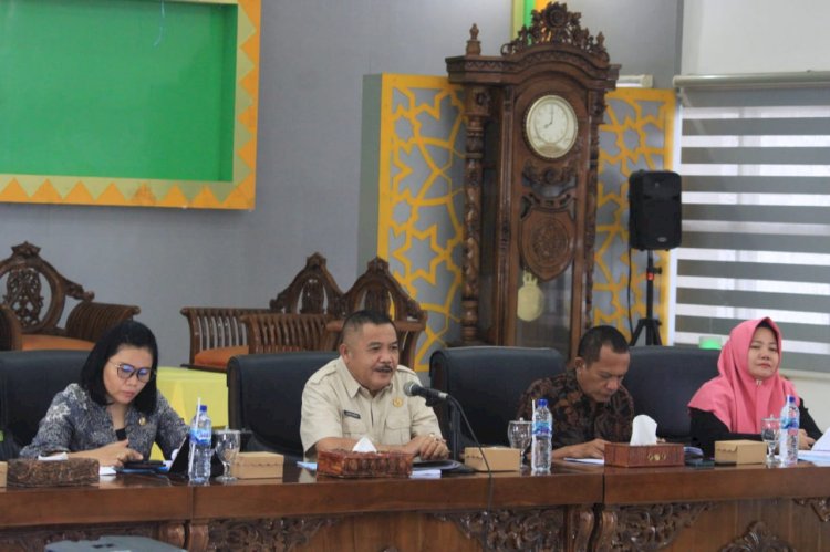 Sekda Buka Rapat Sosialisasi Peraturan Bupati Labuhanbatu Nomor 21 Tahun 2022