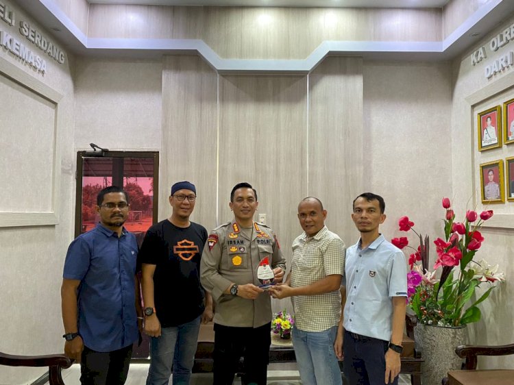 Kombes Irsan Sinuhaji Terima Award Kapolres Terbaik Versi FWP