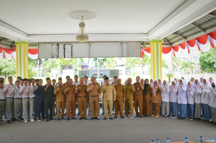 Pemko Padangsidimpuan Lepas Calon Mahasiswa Baru Beasiswa ke Berbagai Perguruan Tinggi di Luar Pulau Sumatera 