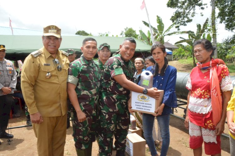 Danrem 023/KS dampingi Tim Wasev TMMD ke-118 Kodim 0206/Dairi dan Berikan Bantuan Kepada Masyrakat