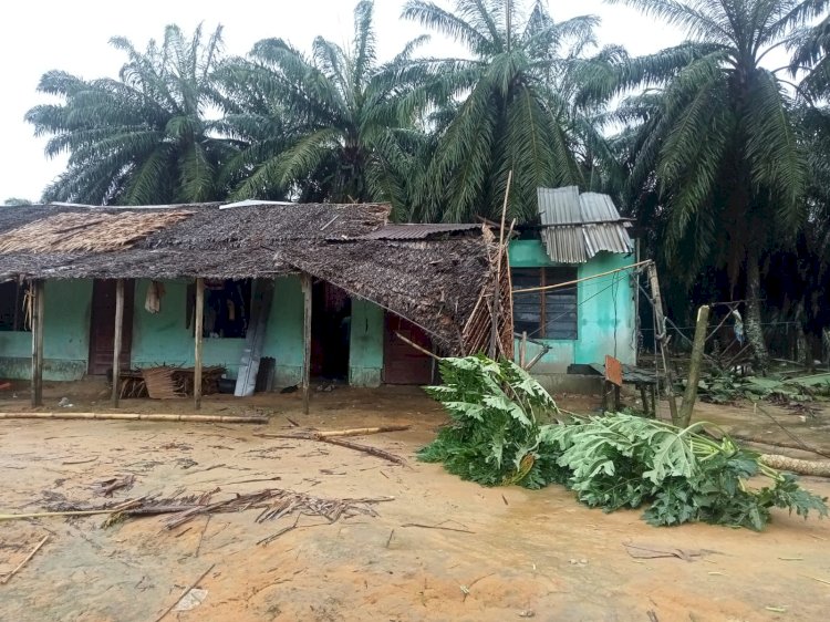 Bencana Alam Angin Puting Beliung Rusakkan Rumah Ibadah dan Pemukiman Penduduk