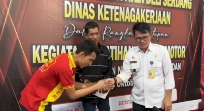 Karutan Kelas 1 Medan Memberi Upah Kepada Warga Binaan