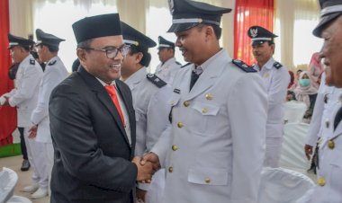 Pj. Walikota Padangsidimpuan Lantik Kepala Desa Terpilih
