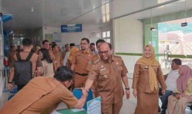 Pj. Wali Kota Padangsidimpuan Sidak di Hari Pertama Kerja Usai Libur Idul Fitri 1445 H