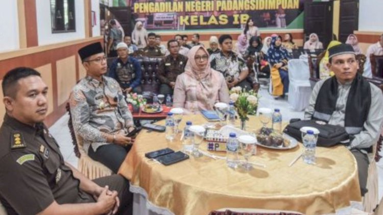 Sekdako Hadiri Halal Bi Halal Keluarga Besar PN Padangsidimpuan