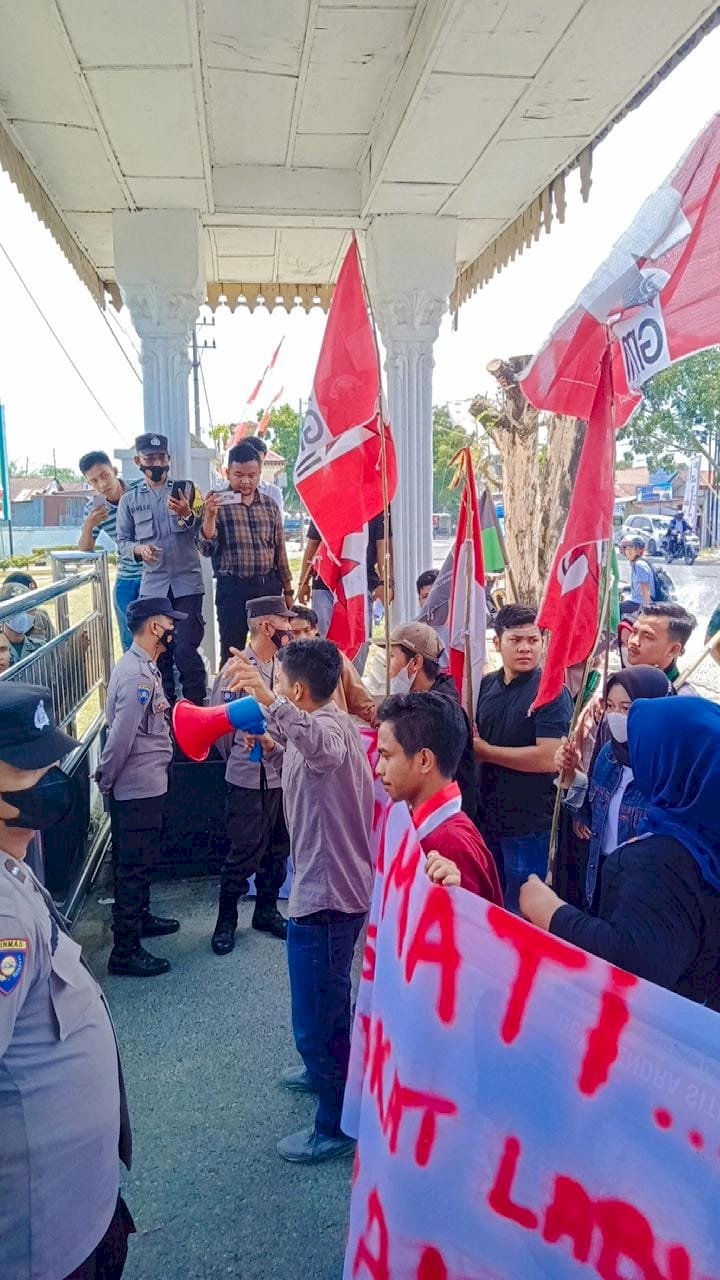 Dinilai Tidak Peduli Kesehatan Masyarakat Kurang Mampu, Cipayung Gruduk DPRD Labuhanbatu.