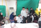 Bupati Labuhanbatu Melayat Kerumah Duka Almarhumah Hj. Ely Zarwati