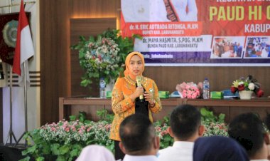 Plt Kepala Dinas Pendidikan Buka Sosialisasi dan Advokasi Paud HI (Holistik Integratif) Kabupaten Labuhanbatu Tahun 2022