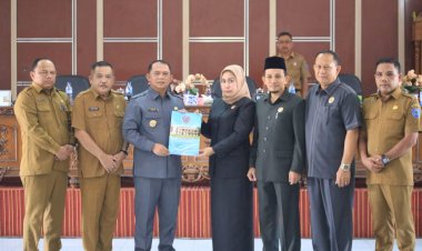 DPRD Kabupaten Labuhanbatu Setujui Ranperda APBD TA.2023 Menjadi Perda
