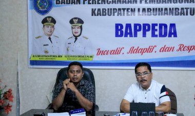 Kadis Kominfo dan Kepala Bappeda menjadi Narasumber dalam Diskusi Santai Bersama HIMLAB Raya Jakarta