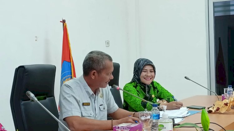 Asisten I Pimpin Rapat Persiapan Peringatan Hari Ibu