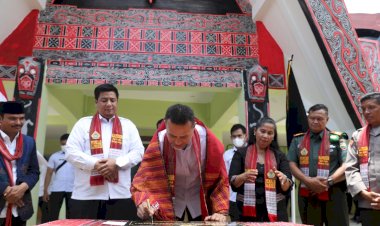 Resmikan GOR, Wagub Musa Rajekshah Harap Samosir Lahirkan Atlet Berprestasi