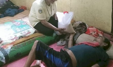 Jum'at Berkah, Norminton Br Bangun Berikan Bantuan Beras dan Uang Santunan Kepada Warga Bangun Purba Tengah.