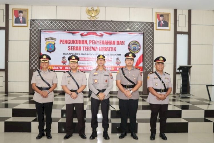 Kapolres Sergai.melaksanakan Pengukuhan, Penyerahan dan Serah Terima Jabatan Waka Polres, Kabaglog dan Kasat Reskrim Polres Serdang Bedagai