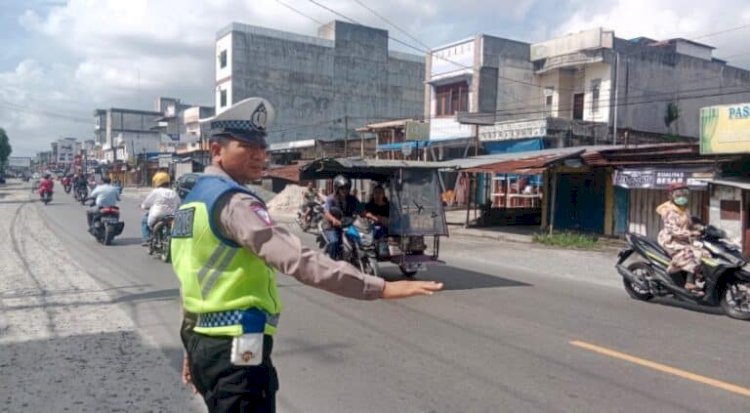 Satlantas Polres Batubara Kawal Pengamanan di Gereja-gereja Selama Kebaktian Minggu