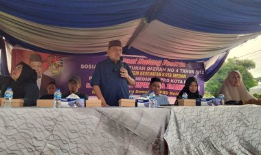 Sosialisasi Perda Kesehatan, Iswanda Ramli Disambut Antusias Ibu-ibu Pengajian Gg. Famili