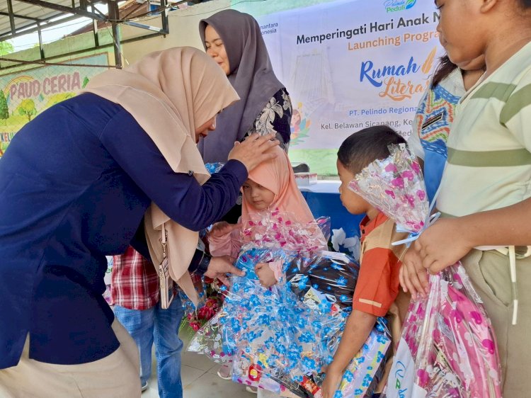 Peringatan Hari Anak, Pelindo bersama Human Initiative Launching Program Rumah Literasi dan Berbagi Paket Sekolah di Belawan