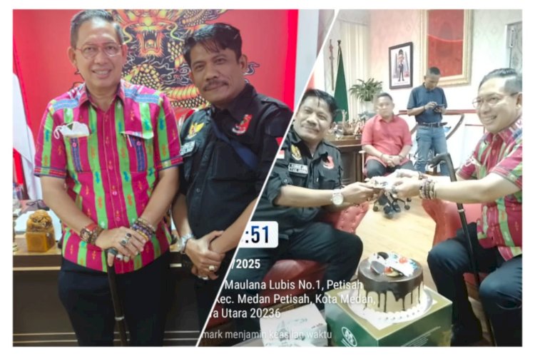 Jalan Yamin Memerah oleh Kebaikan: TKN Kompas Nusantara Ladeni Pejuang Jalanan dengan Jumat Barokah Penuh Harapan