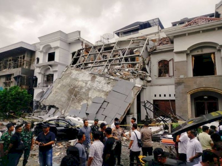 Rumah Mewah di Grand Polonia Meledak, Enam Orang Luka-luka